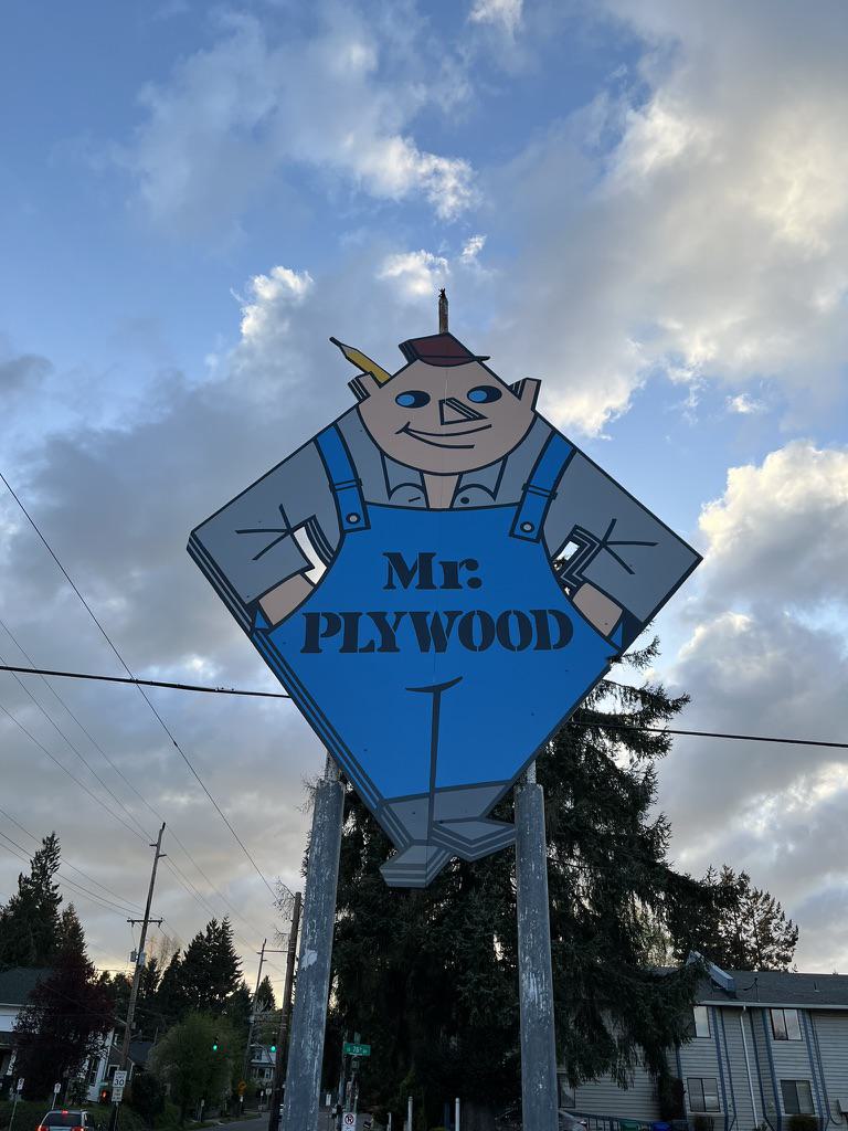 wmed relative|center