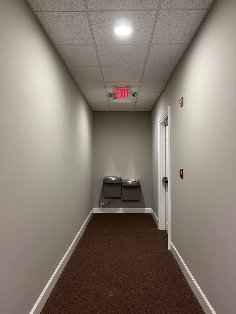 wmed relative|center