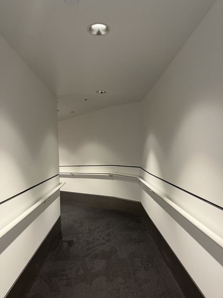 wmed relative|center