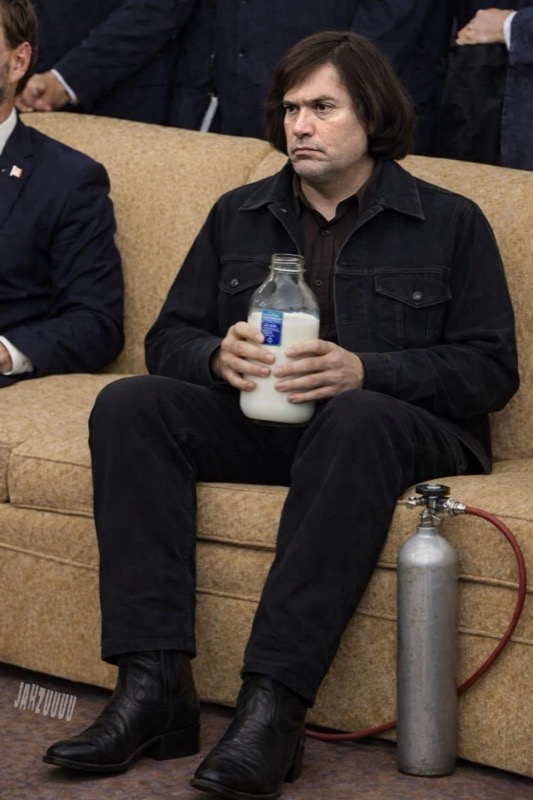 wmed relative|center